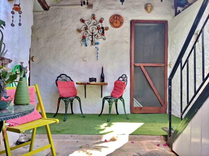 Image No.10-3 Bed House for sale