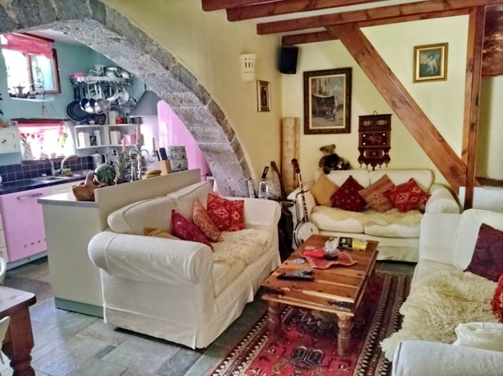 Image No.11-3 Bed House for sale