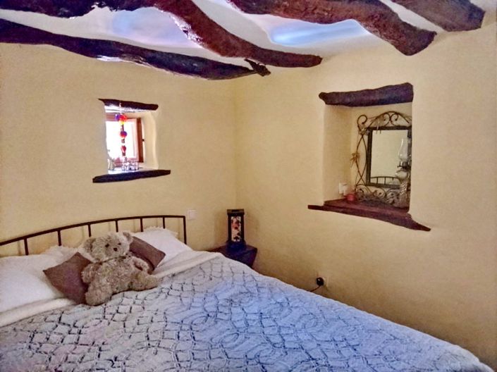 Image No.18-3 Bed House for sale