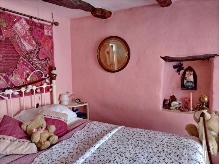 Image No.26-3 Bed House for sale