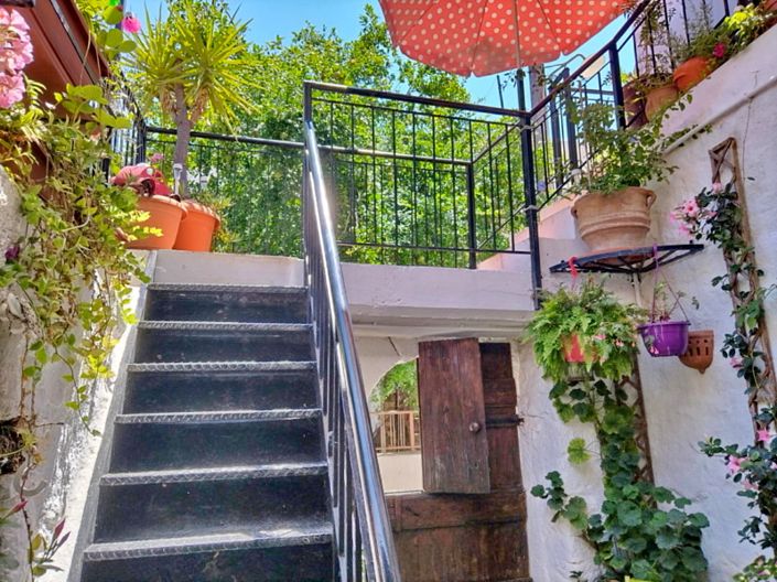 Image No.7-3 Bed House for sale