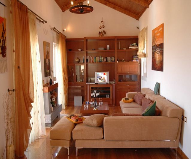 Image No.10-8 Bed Villa for sale