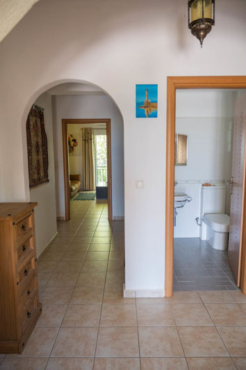 Image No.10-4 Bed House for sale