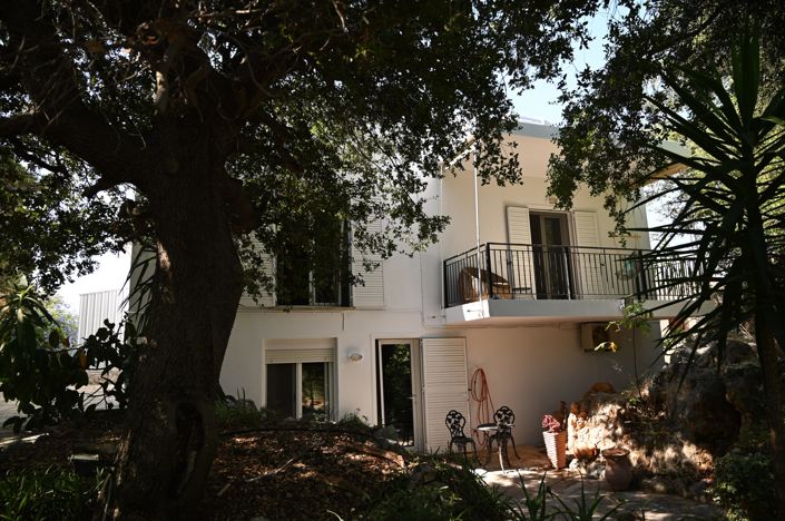 Image No.20-4 Bed House for sale