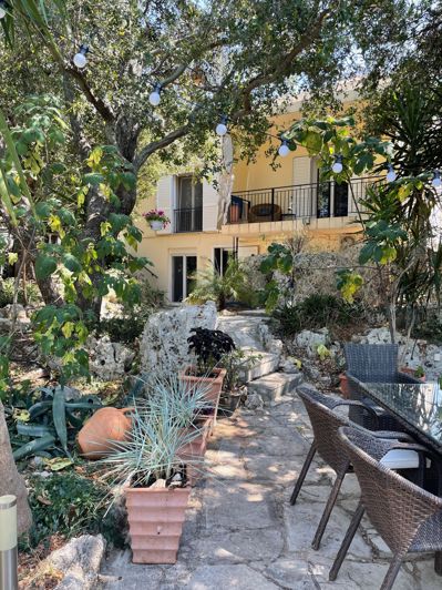 Image No.26-4 Bed House for sale