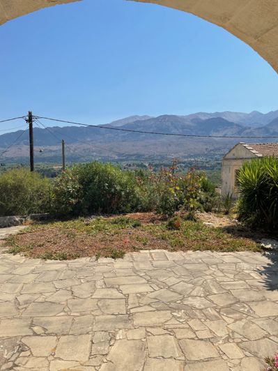 Image No.8-4 Bed House for sale