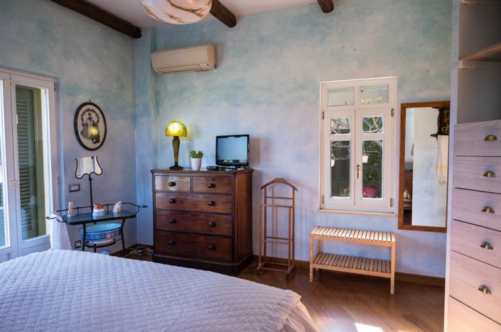 Image No.54-6 Bed Villa for sale