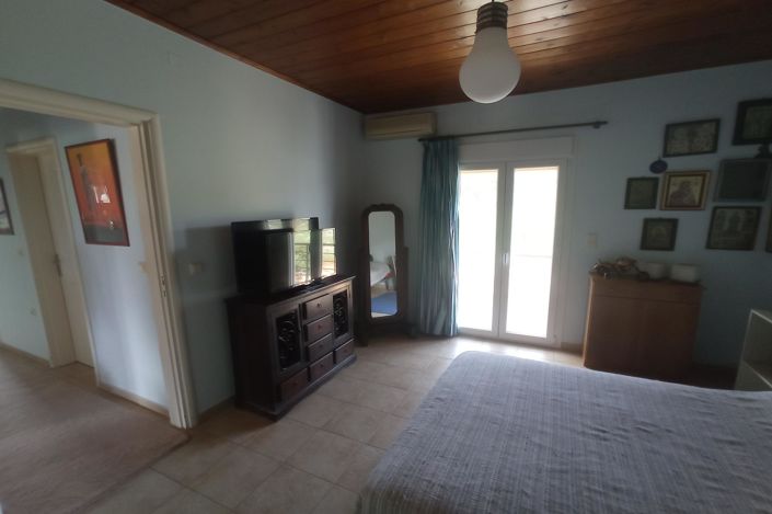 Image No.14-2 Bed House for sale