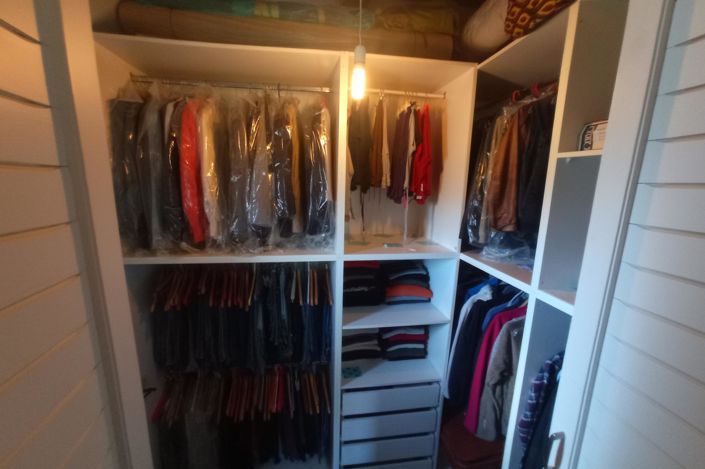 Image No.17-2 Bed House for sale