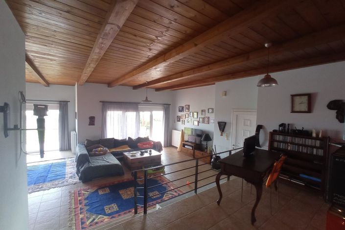 Image No.5-2 Bed House for sale