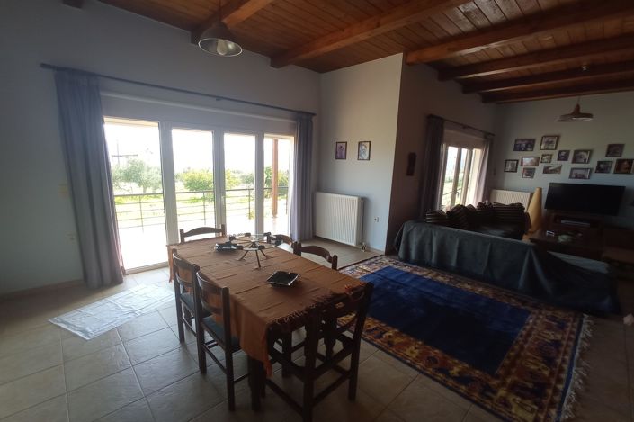 Image No.8-2 Bed House for sale