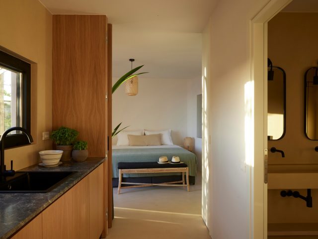 Image No.10-8 Bed Villa for sale