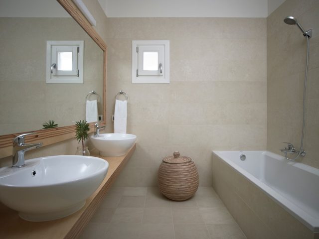 Image No.17-8 Bed Villa for sale