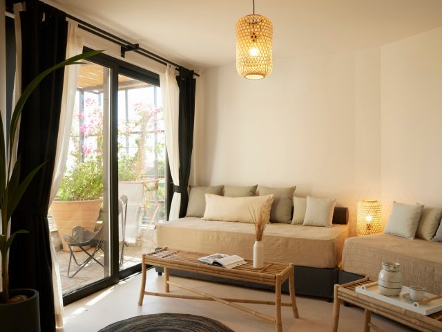 Image No.8-8 Bed Villa for sale