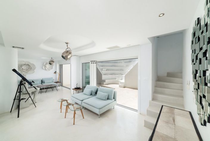 Image No.17-6 Bed Villa for sale