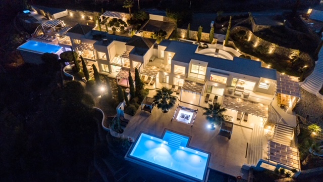 Image No.2-6 Bed Villa for sale