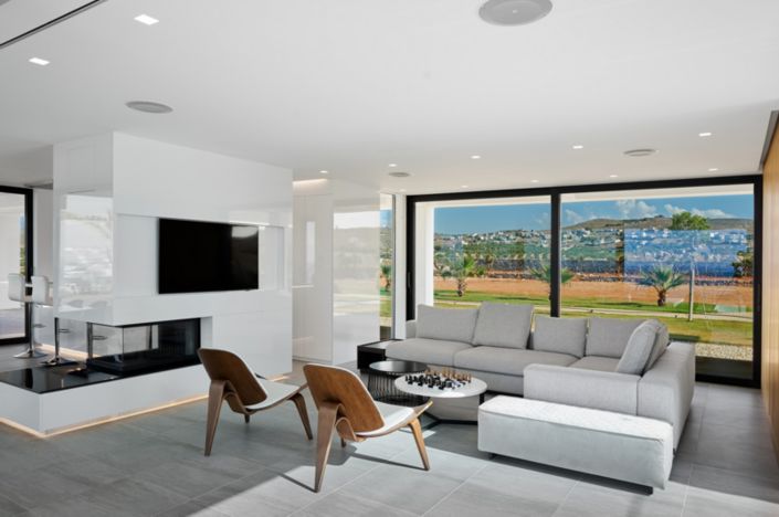 Image No.2-4 Bed Villa for sale