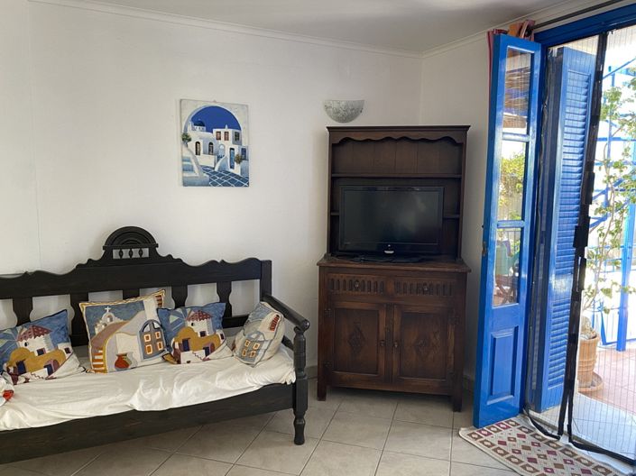 Image No.8-1 Bed House for sale