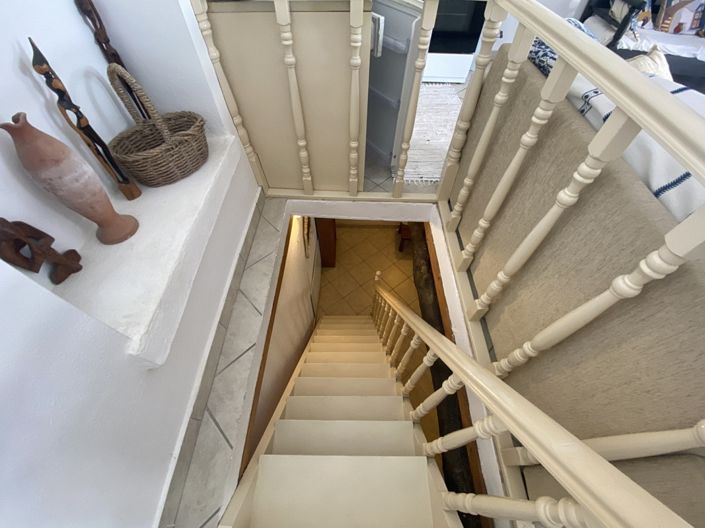 Image No.9-1 Bed House for sale