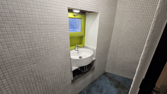 Image No.23-3 Bed House for sale