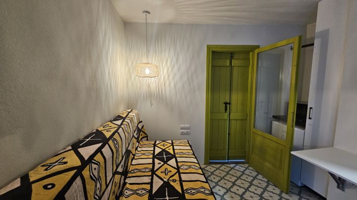 Image No.8-3 Bed House for sale