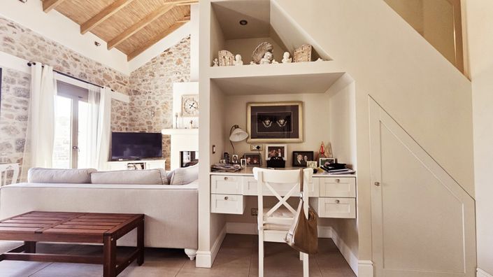 Image No.10-2 Bed Villa for sale