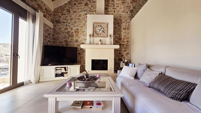 Image No.12-2 Bed Villa for sale