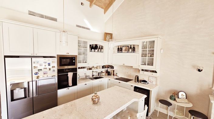 Image No.16-2 Bed Villa for sale