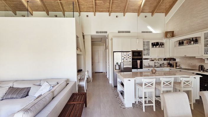 Image No.18-2 Bed Villa for sale