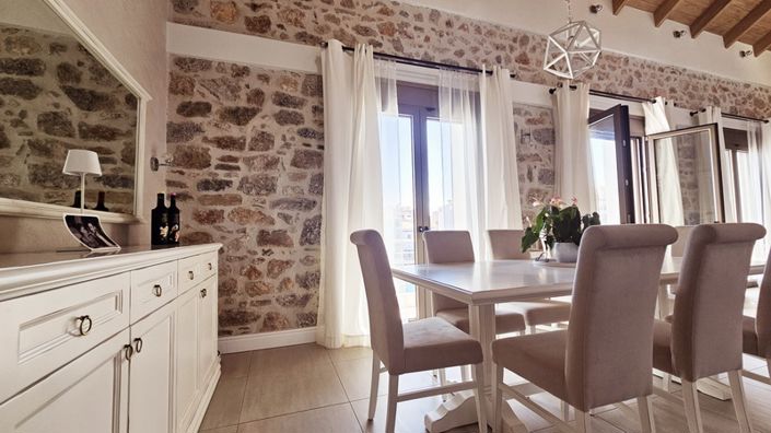 Image No.20-2 Bed Villa for sale