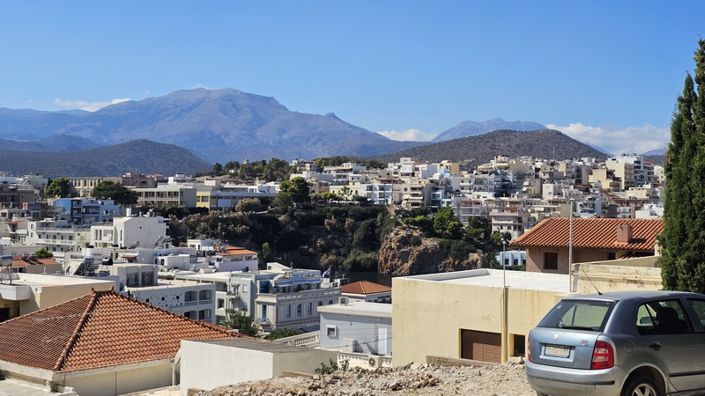 Image No.3-2 Bed Villa for sale