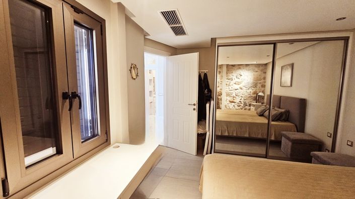 Image No.30-2 Bed Villa for sale