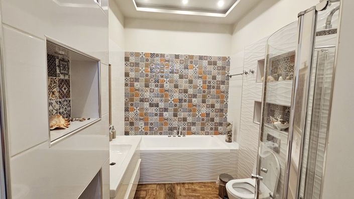 Image No.31-2 Bed Villa for sale