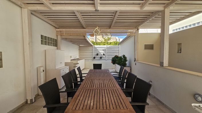 Image No.42-2 Bed Villa for sale