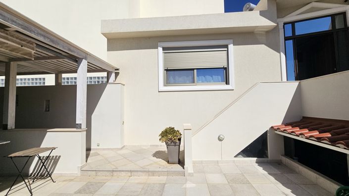 Image No.6-2 Bed Villa for sale