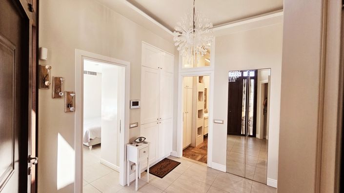 Image No.8-2 Bed Villa for sale