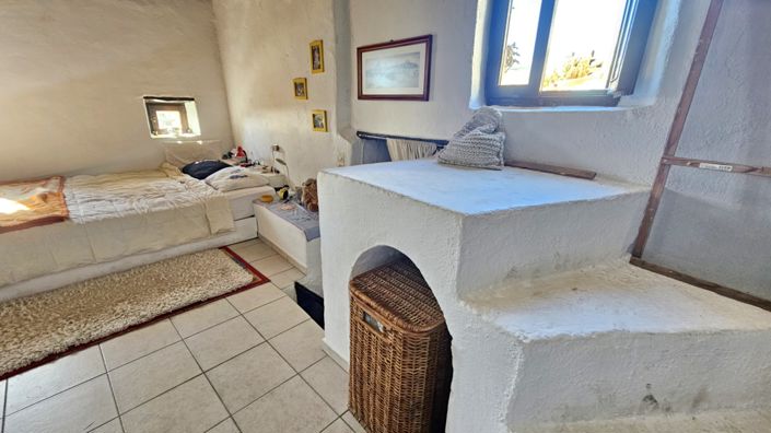 Image No.15-2 Bed House for sale