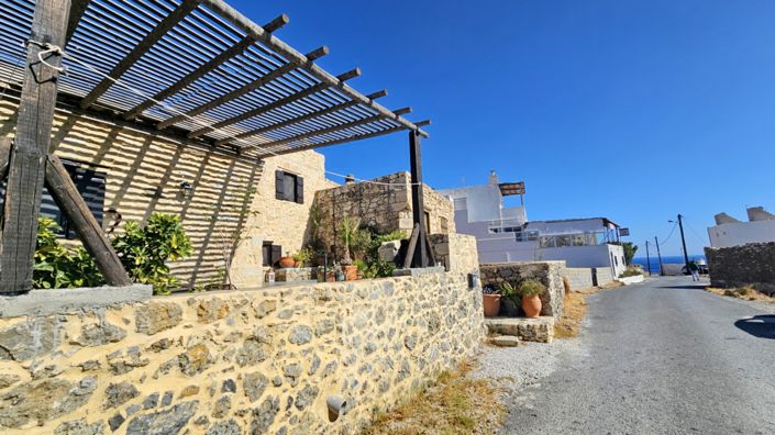 Image No.2-2 Bed House for sale