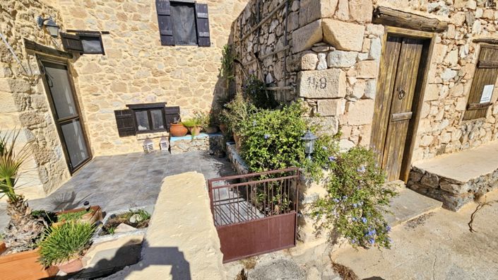 Image No.22-2 Bed House for sale