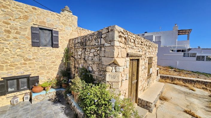 Image No.4-2 Bed House for sale