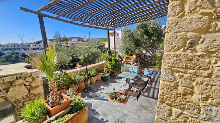 Image No.5-2 Bed House for sale