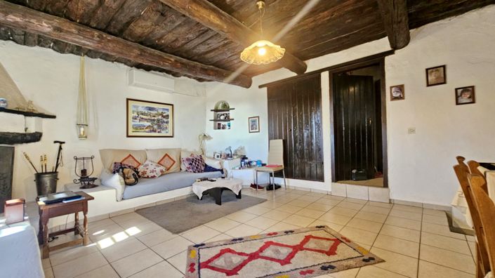 Image No.6-2 Bed House for sale