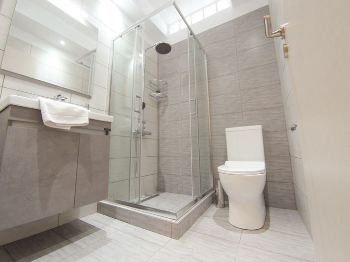 Image No.2-4 Bed House for sale