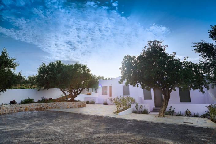 Image No.24-4 Bed House for sale