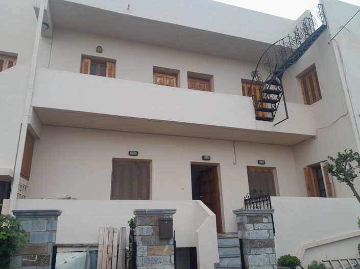 Image No.1-5 Bed House for sale