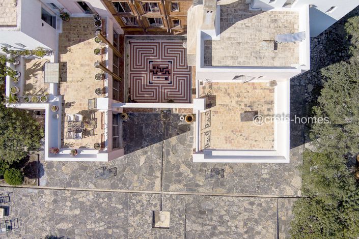 Image No.64-10 Bed Villa for sale