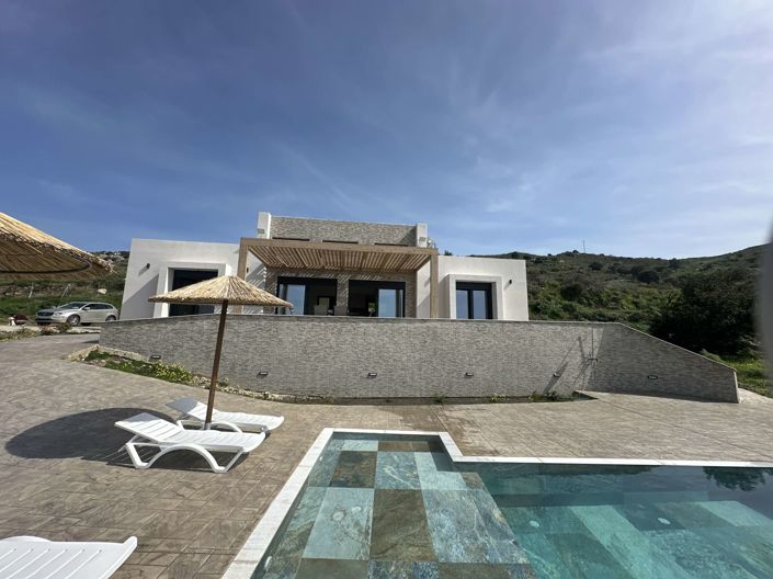 Image No.3-2 Bed Villa for sale