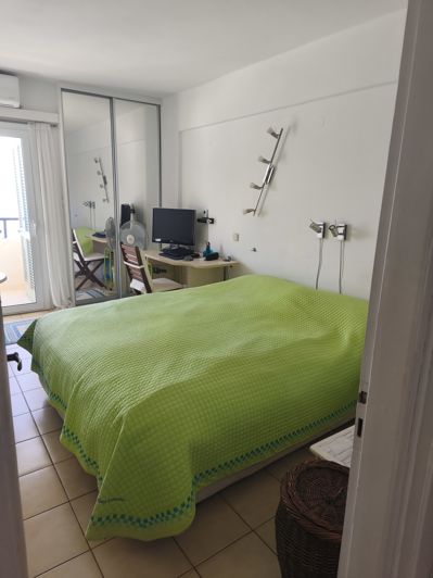 Image No.11-1 Bed Property for sale