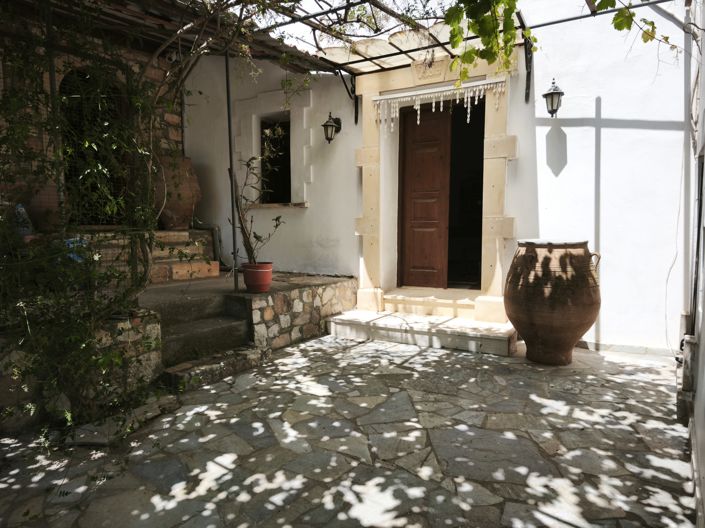 Image No.15-3 Bed House for sale