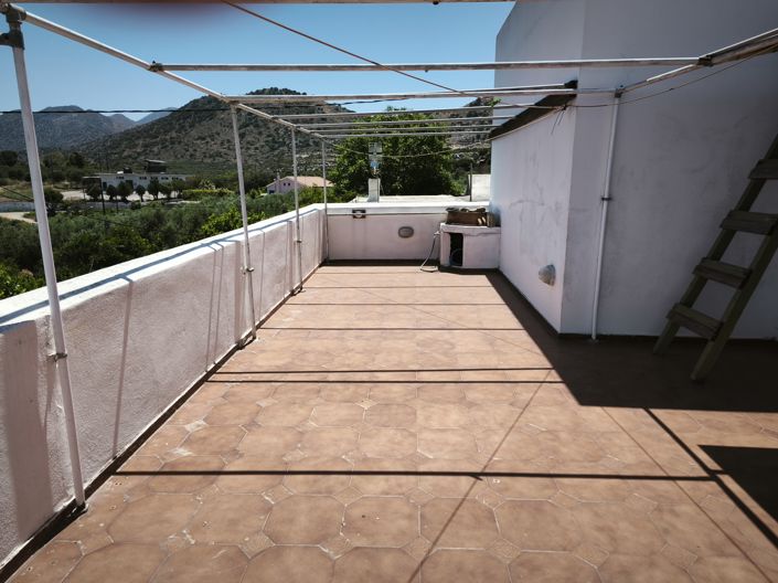 Image No.60-3 Bed House for sale